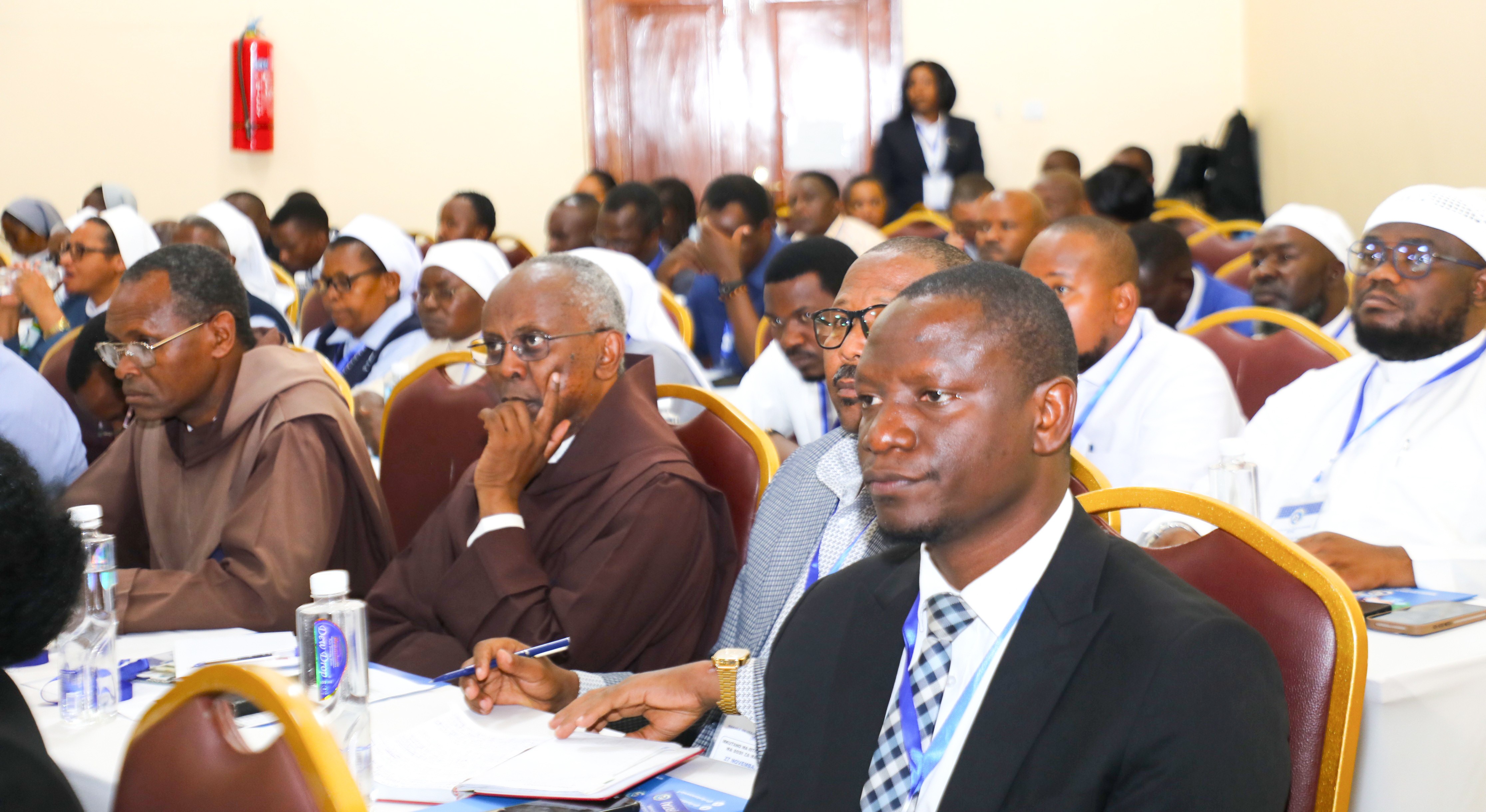 TRUSTEES MEMBERS.jpg